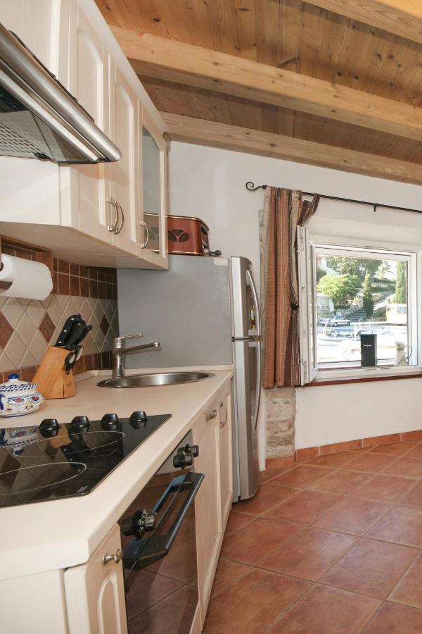 Seaside Holiday House Maslinica, Solta - 13965 Grohote Esterno foto